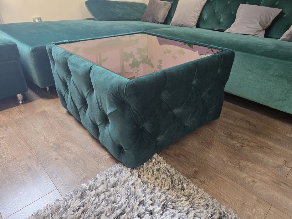 De vanzare masa infinita tapitata