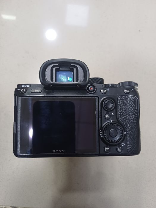 Сони а7 3 сотилади холати яхши