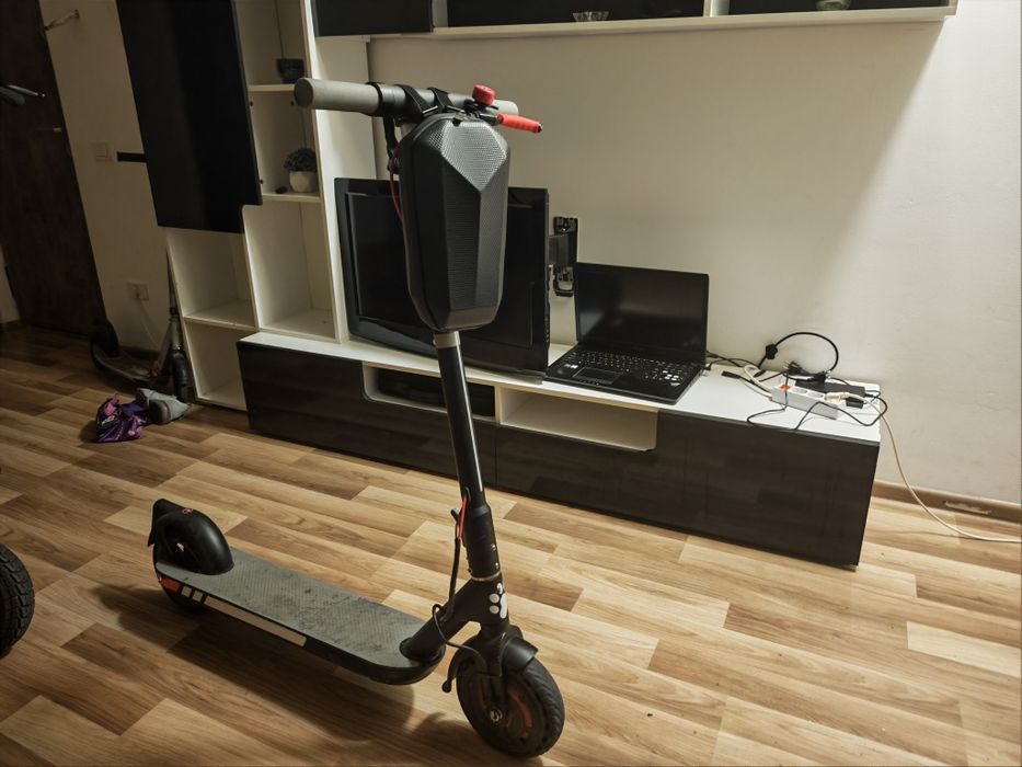 Trotineta okai es10