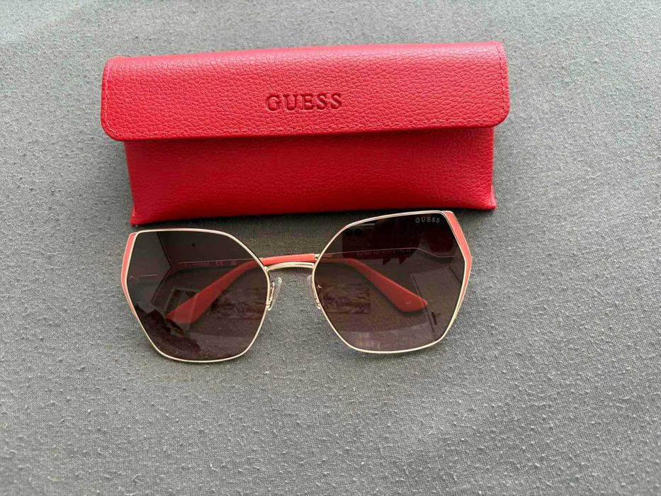 Слънчеви очила Guess,