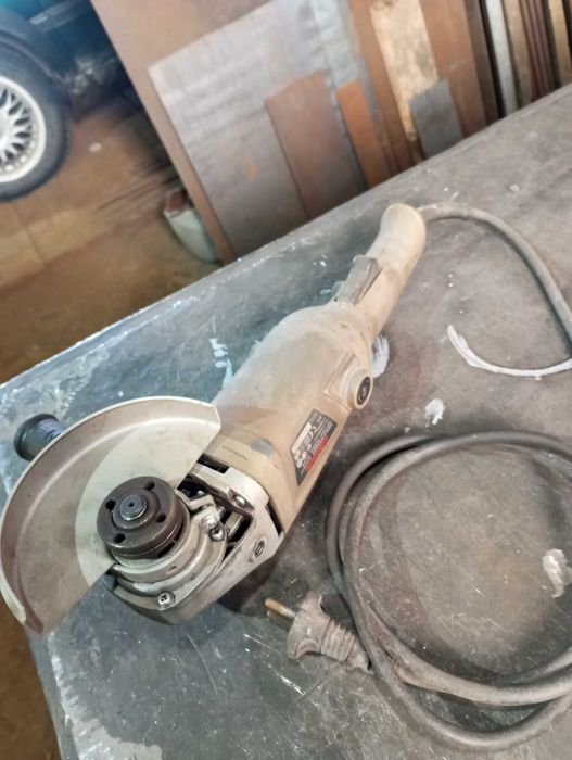 Продам болгарку Краун