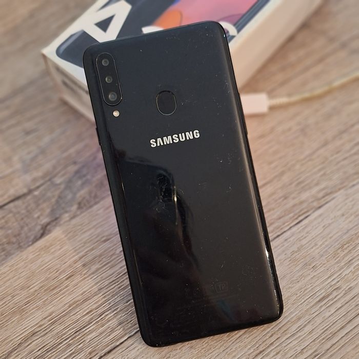 Продам Samsung A20s