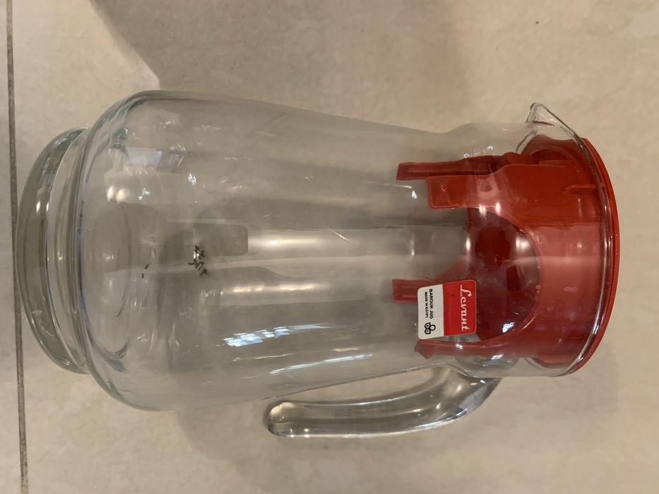 Vand carafa sticla cu capac 1 l