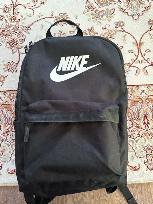 Продаю рюкзак Nike оригинал