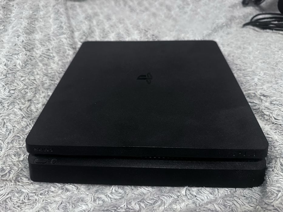 playstation 4 slim