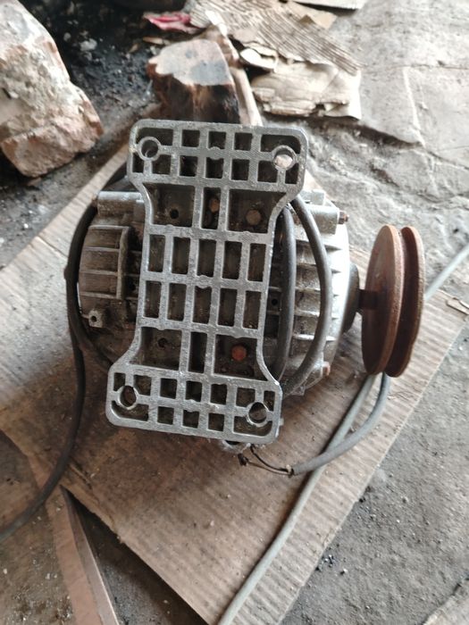 Электро двигатель асинхронный