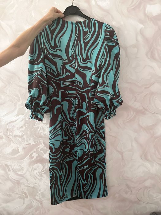 Продаетс платье «OF WHITE»