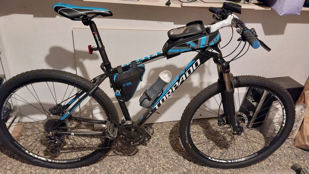 Vand 2 biciclete.mtb TORPADO URANUS 29".mtb DEVRON RIDLE LH17