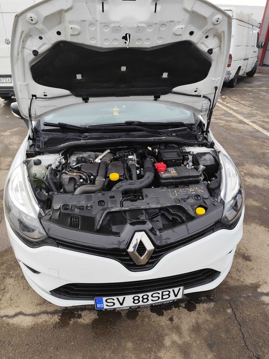 Vând Renault clio