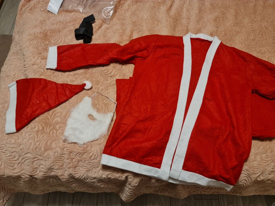 Set 5 piese costum de Mos Craciun! Nou! Sigilat!