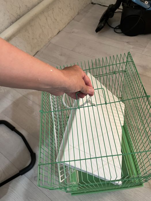 Продам клетку для попугая