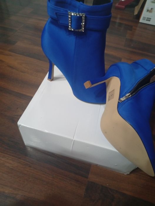 Ghete elegante de dama