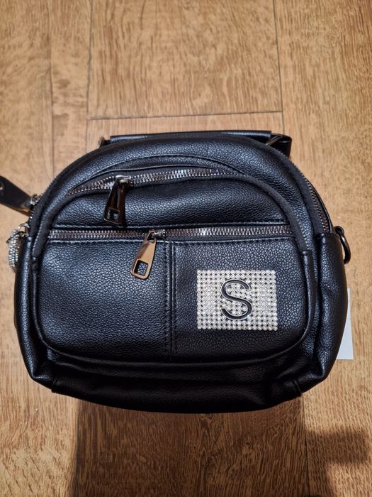 дамска чанта и раница 2 в 1.