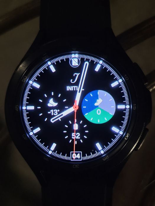 Смартфон и смарт часы от самсунг галакси