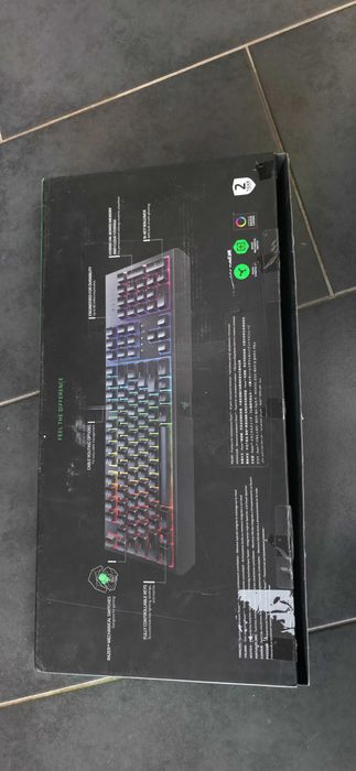 Tastatura mecanica gaming Razer BlackWidow 2019, layout US, green switch, Negru DEFECTA (are taste nefunctionale)