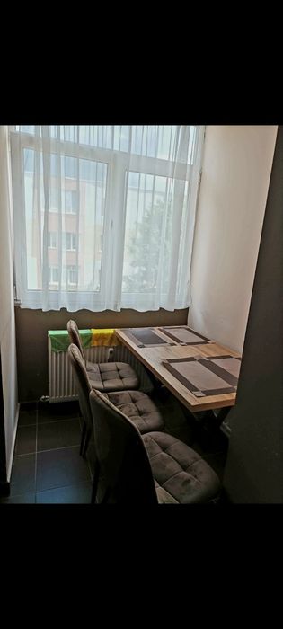 Închiriez garsoniera