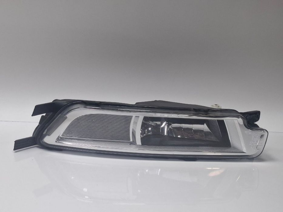 Proiector dreapta VOLKSWAGEN PASSAT Variant 3G5 2014 - >2.0 TDI CRLB, DBGA, DFGA HELLA 3G0941662L
