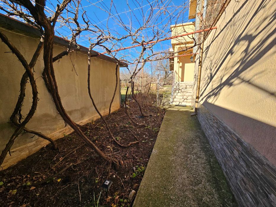 Продава се Етаж от къща в с. Първомайци, Област Велико Търново - 120 кв.м за 1750 €/кв.м - Снимка #1