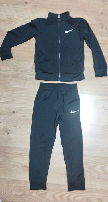 Оригинални комплекти анцузи Nike 110-116см