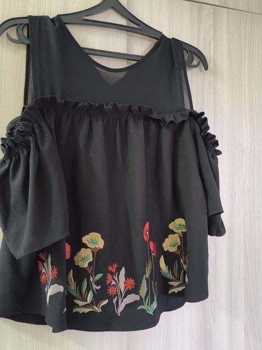 Продам женскую блузку