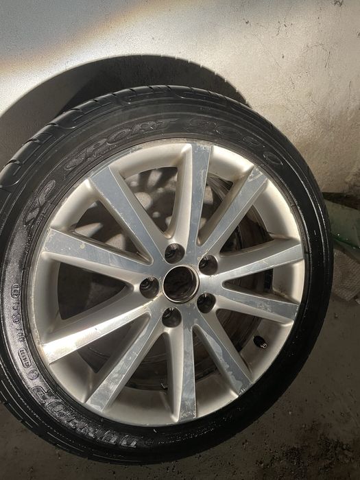 235 45 17  cu jante vw schimb cu orice