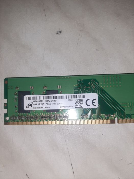 Продам DDR4 Micron 4gb