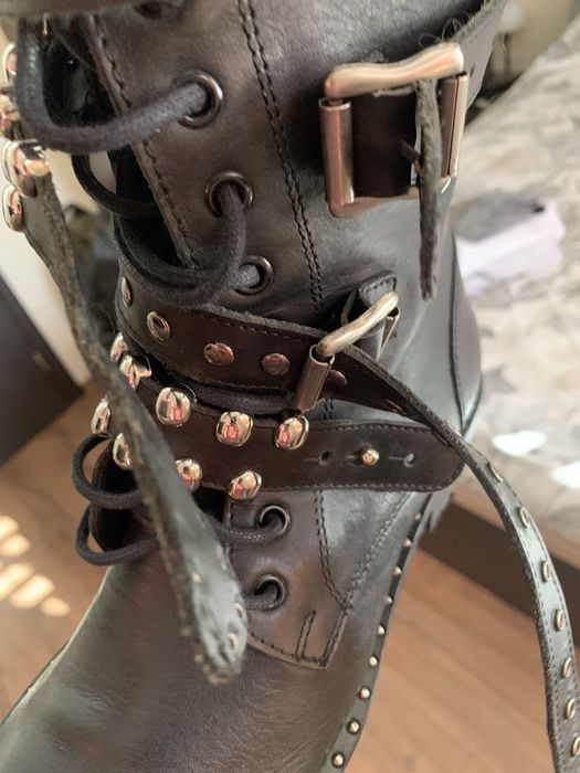 Pinko кожени боти