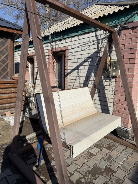 Продам большую качелю