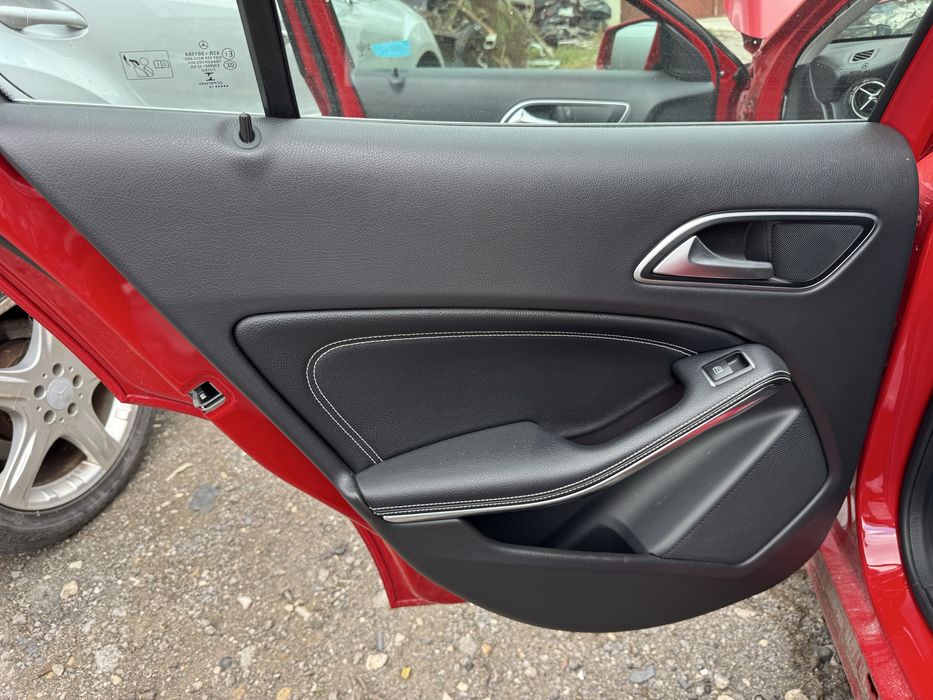 Черен кожен салон за Mercedes GLA X156 W156