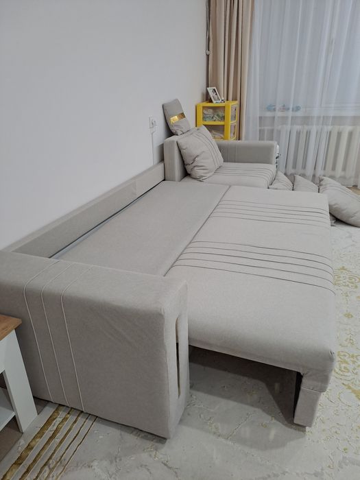 Продам диван новый почти 3 метра