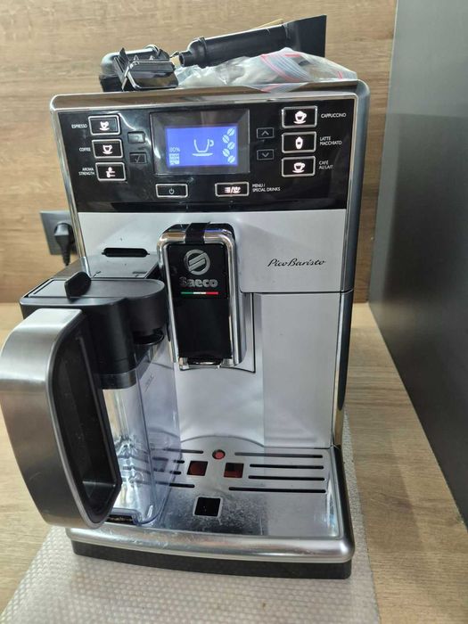 Saeco PikoBaristo   - внос от Германия , с БГ меню.