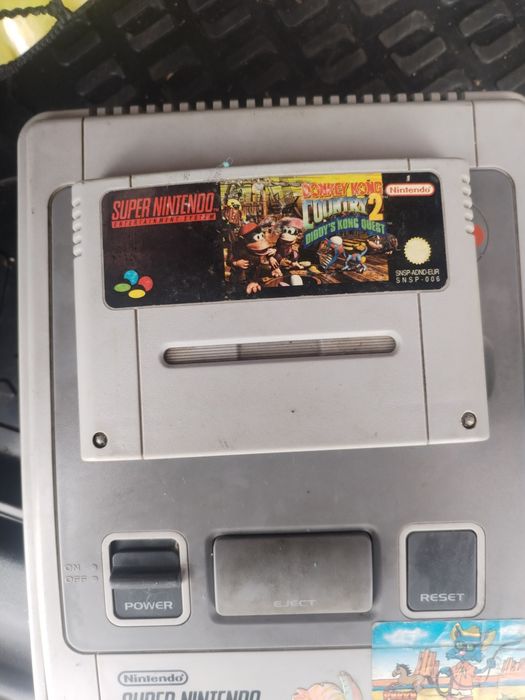 Super Nintendo продам с телевизором