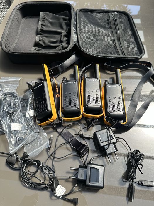 Statie radio Motorola TALKABOUT T82 Extreme Quad set 4 buc - in garantie