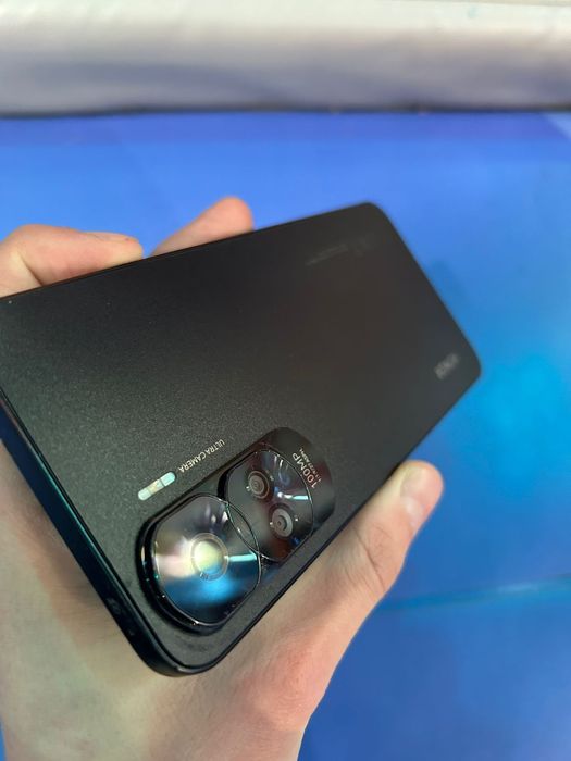 В продаже HONOR 90 LITE