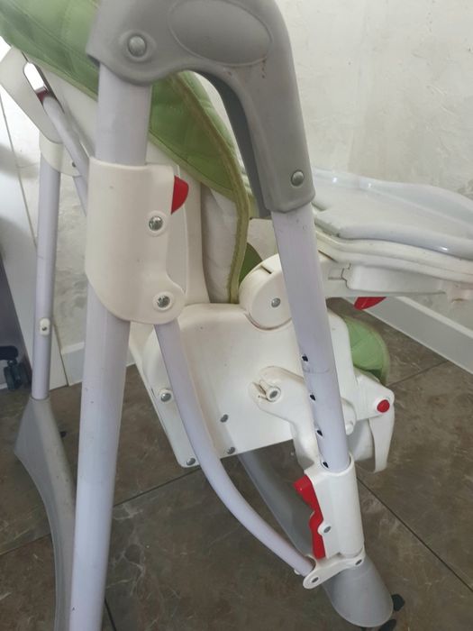 Детский стульчик для кормления