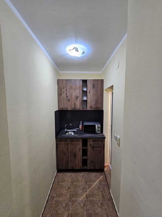 Дава се под наем Едностаен апартамент в София, Център - 61 кв.м за 750 € - Снимка #2