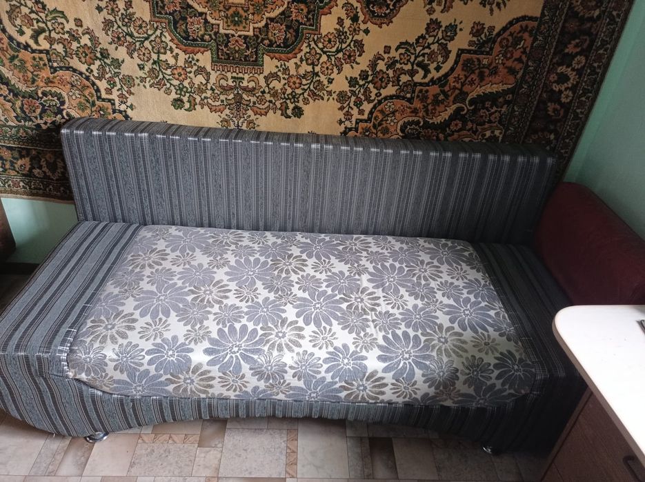 Диван кровать б/у