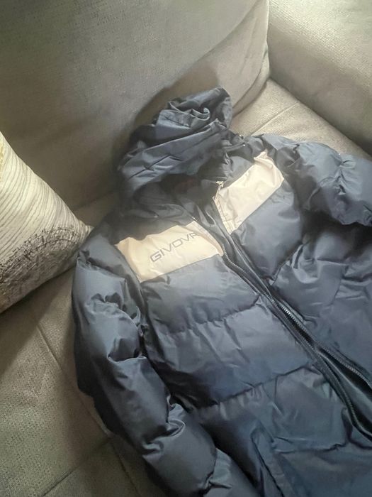 Яке Givova в тъмно син цвят чисто ново