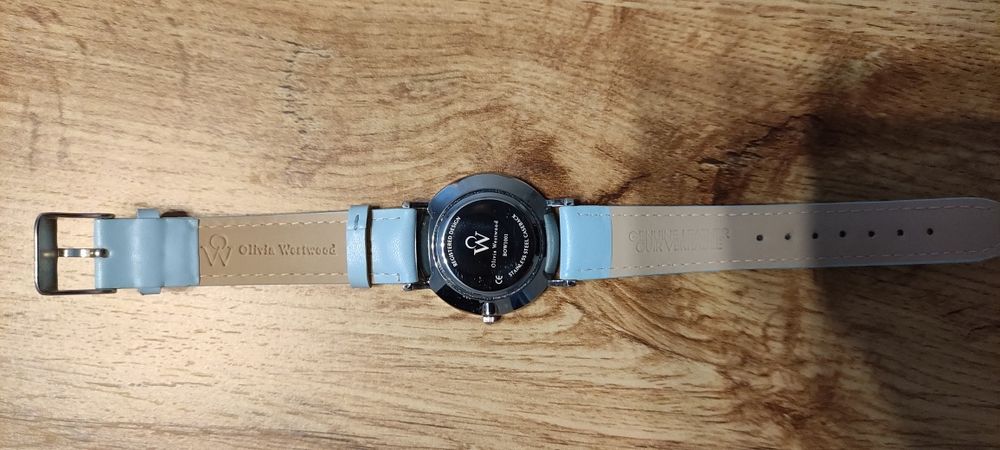 Vând ceas de damă Olivia Westwood