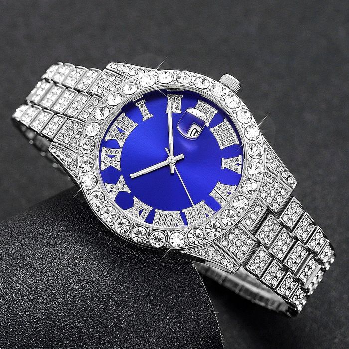 Часовник с кристали