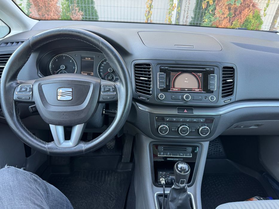 Seat Alhambra 2013