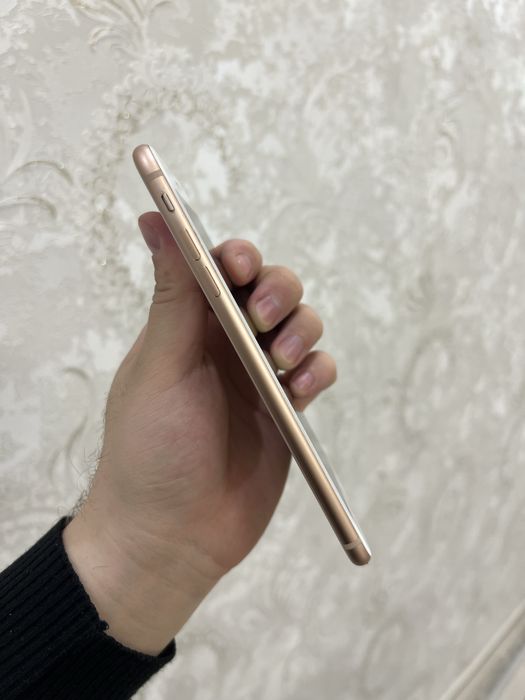 Iphone 8+ 256GB gold