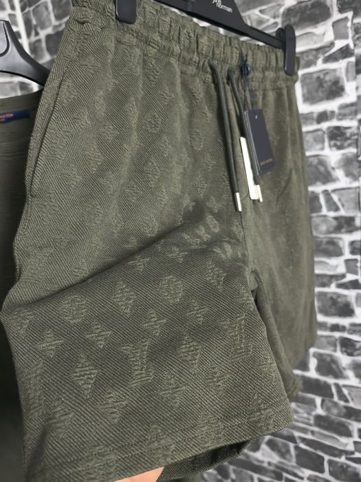 Lois Vieton летен екип