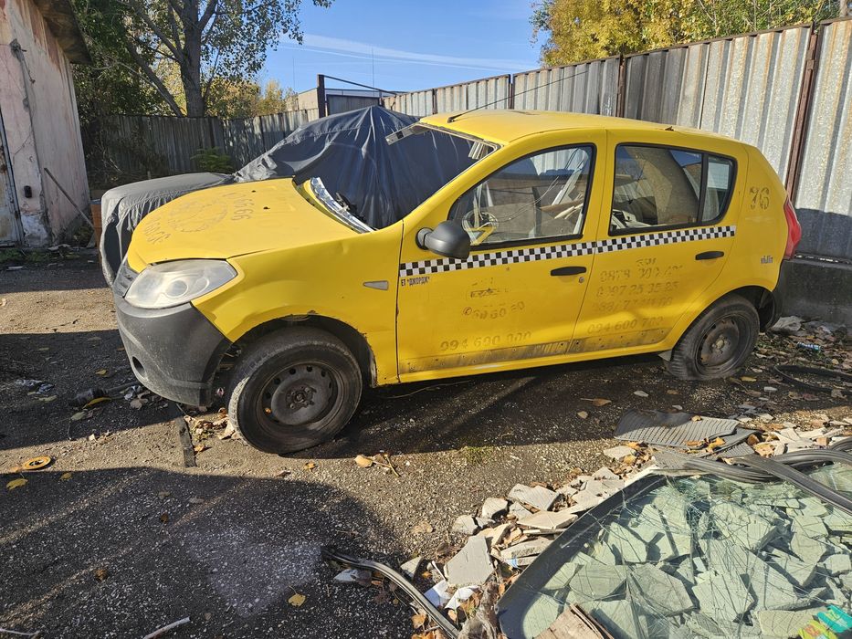 Дачия Сандеро 1.4 НА ЧАСТИ