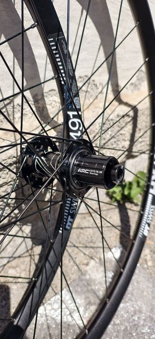 Капли DT Swiss HX491 27.5цола 15х110/12х148 Shimano HG Комплект НОВИ