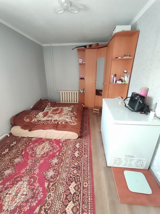 Продам 3  х комн квар., 2-40 А-3  этаж.