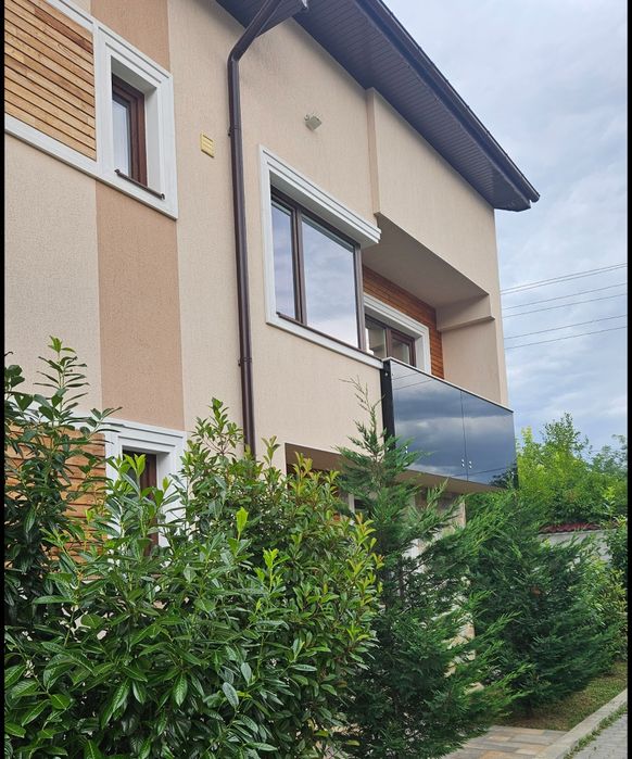 Casa noua de vanzare