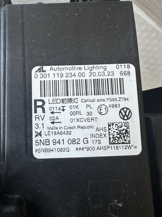 Фар фарове VW Tiguan II 5N2 facelift Тигуан