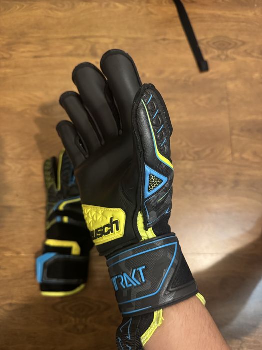 Reusch Attrakt r3 Evolution Pro