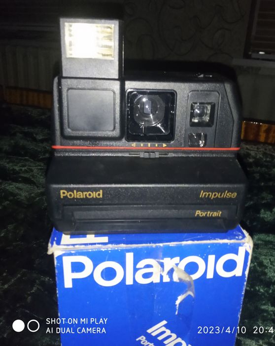Фотоаппарат Polaroid Inpulse сотилади.
